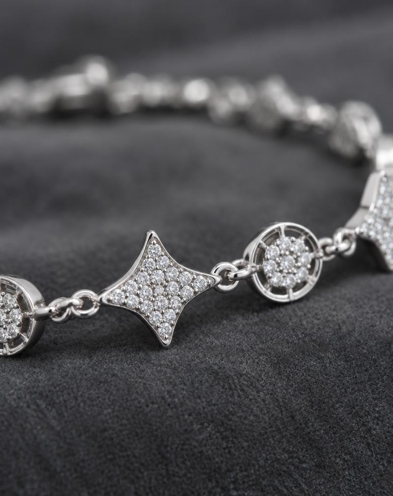 VVS Star Bracelet thumbnail 2